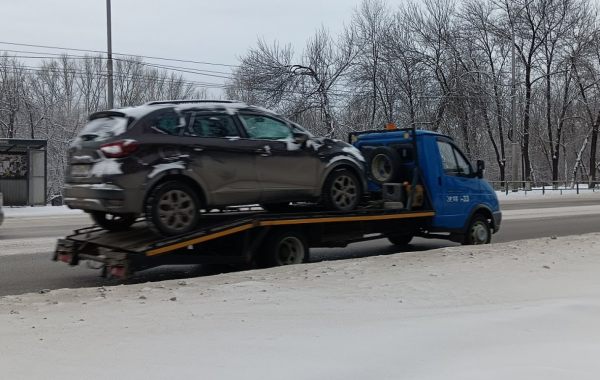 Круглосуточно. Услуги эвакуатора для перевозки неисправных авто - Новочебоксарск, заказать или взять в аренду