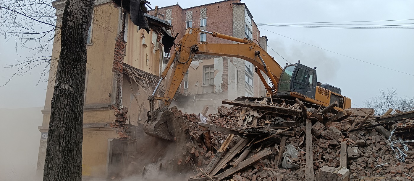 Услуги по сносу и демонтажу старых домов, строений и сооружений в Новочебоксарске